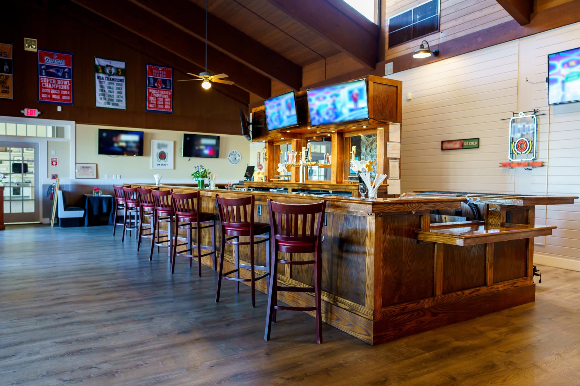 Iris Hotel-Cape Cod- Falmouth