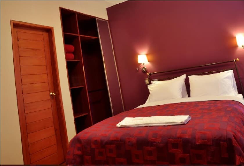 MamaSara Hotel
