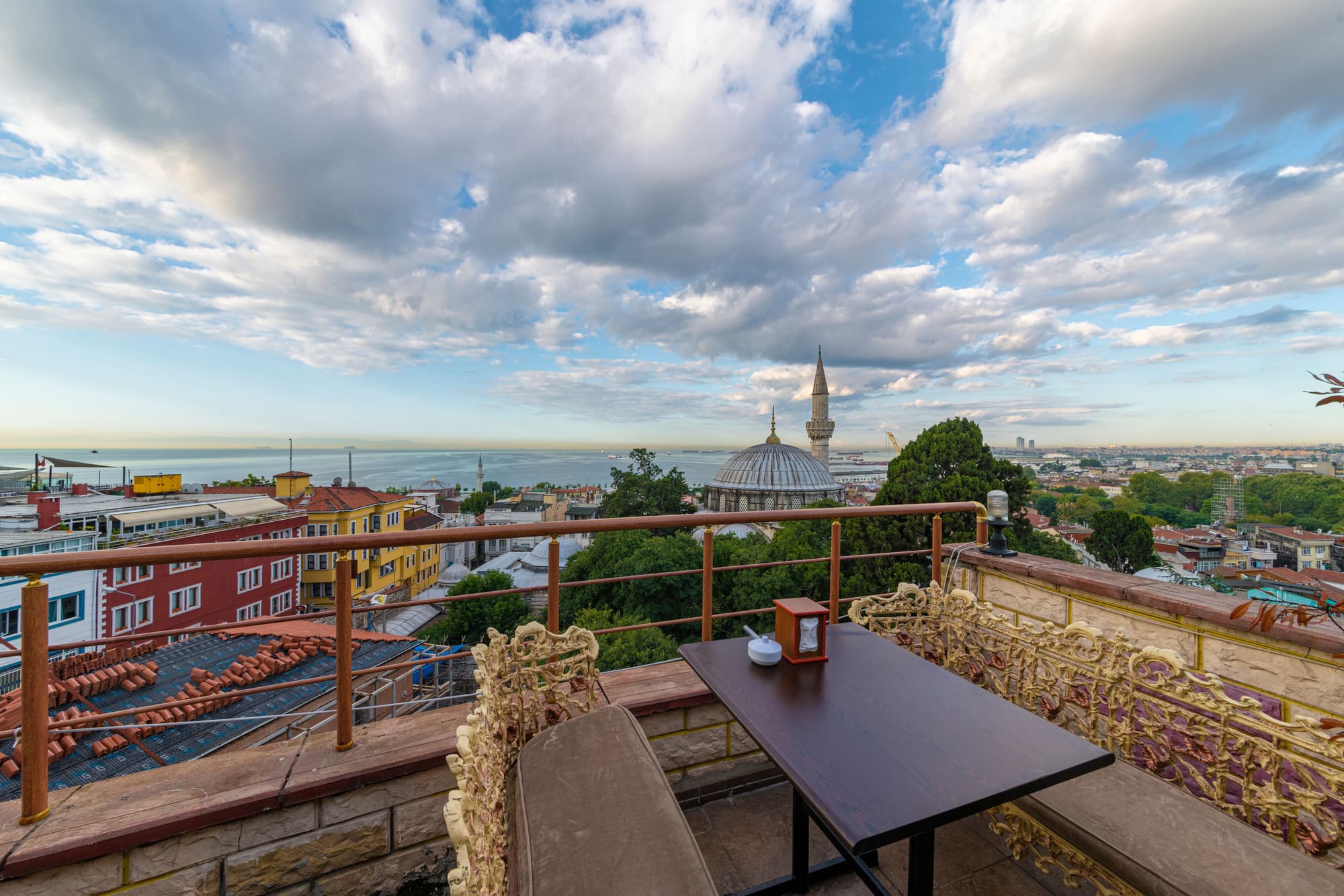 Stone Istanbul, Terrace