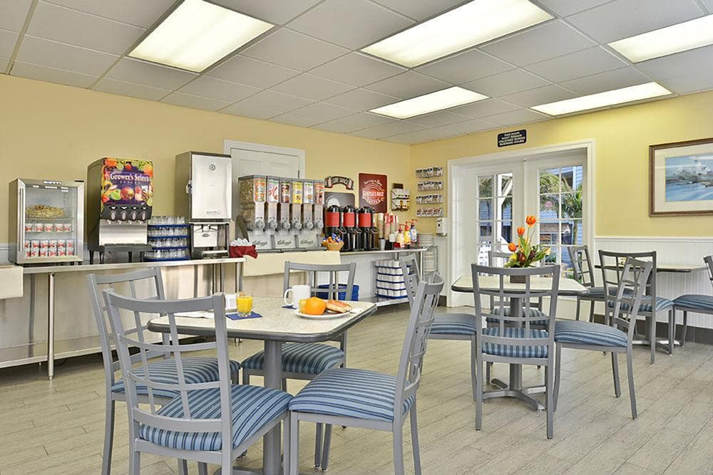 Pismo Lighthouse Suites