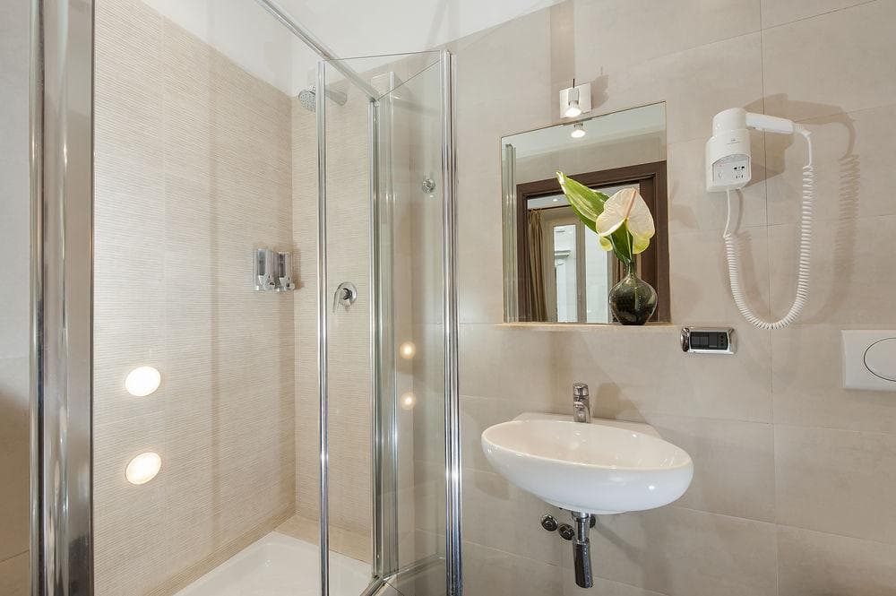 Daphne Trevi, General view