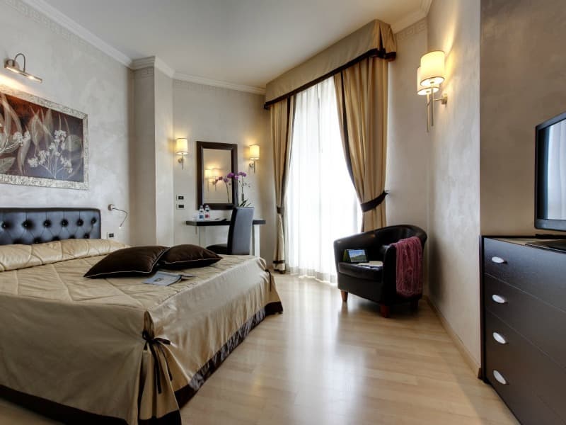 Hotel Panoramic Plaza