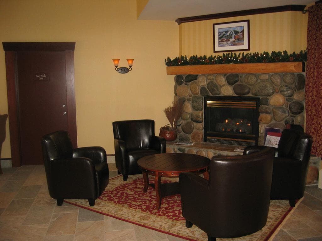 Sun Peaks Lodge