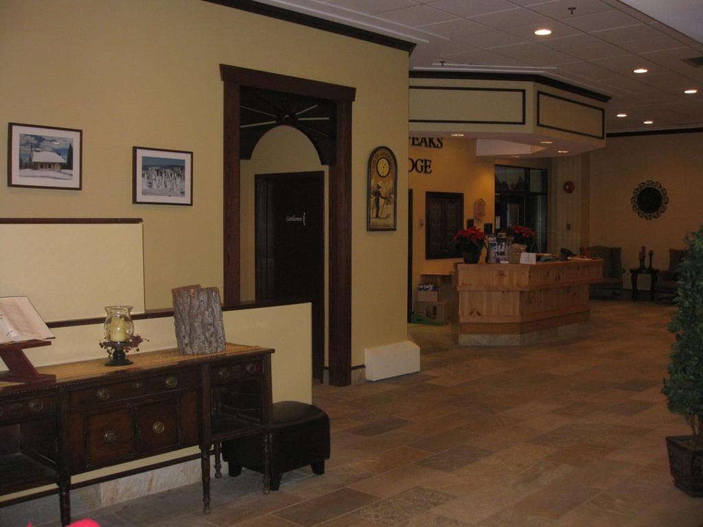 Sun Peaks Lodge