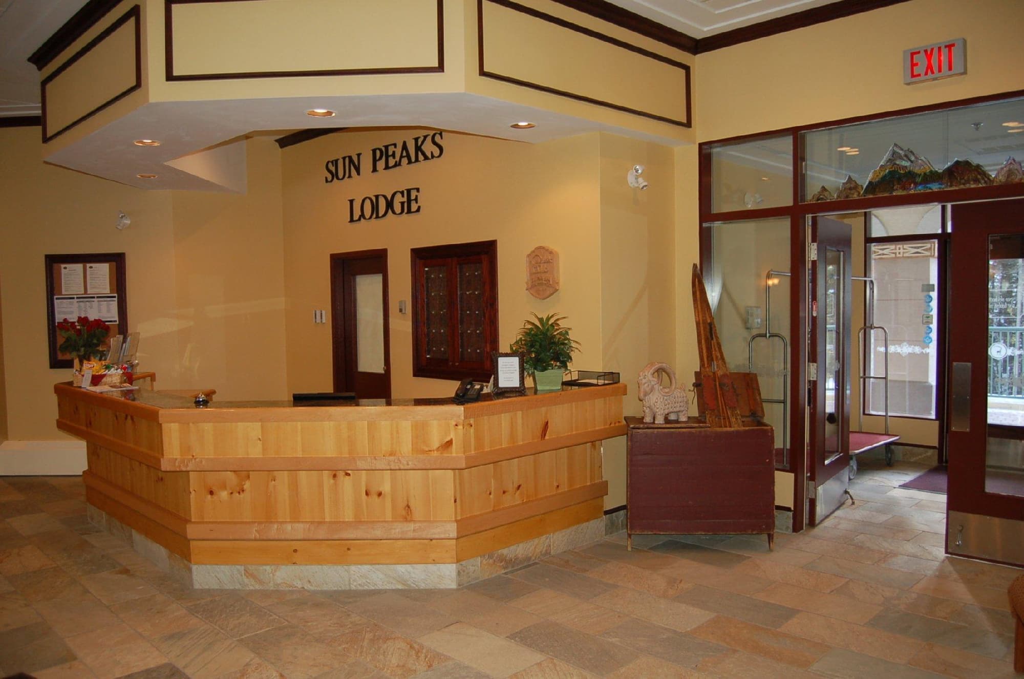 Sun Peaks Lodge