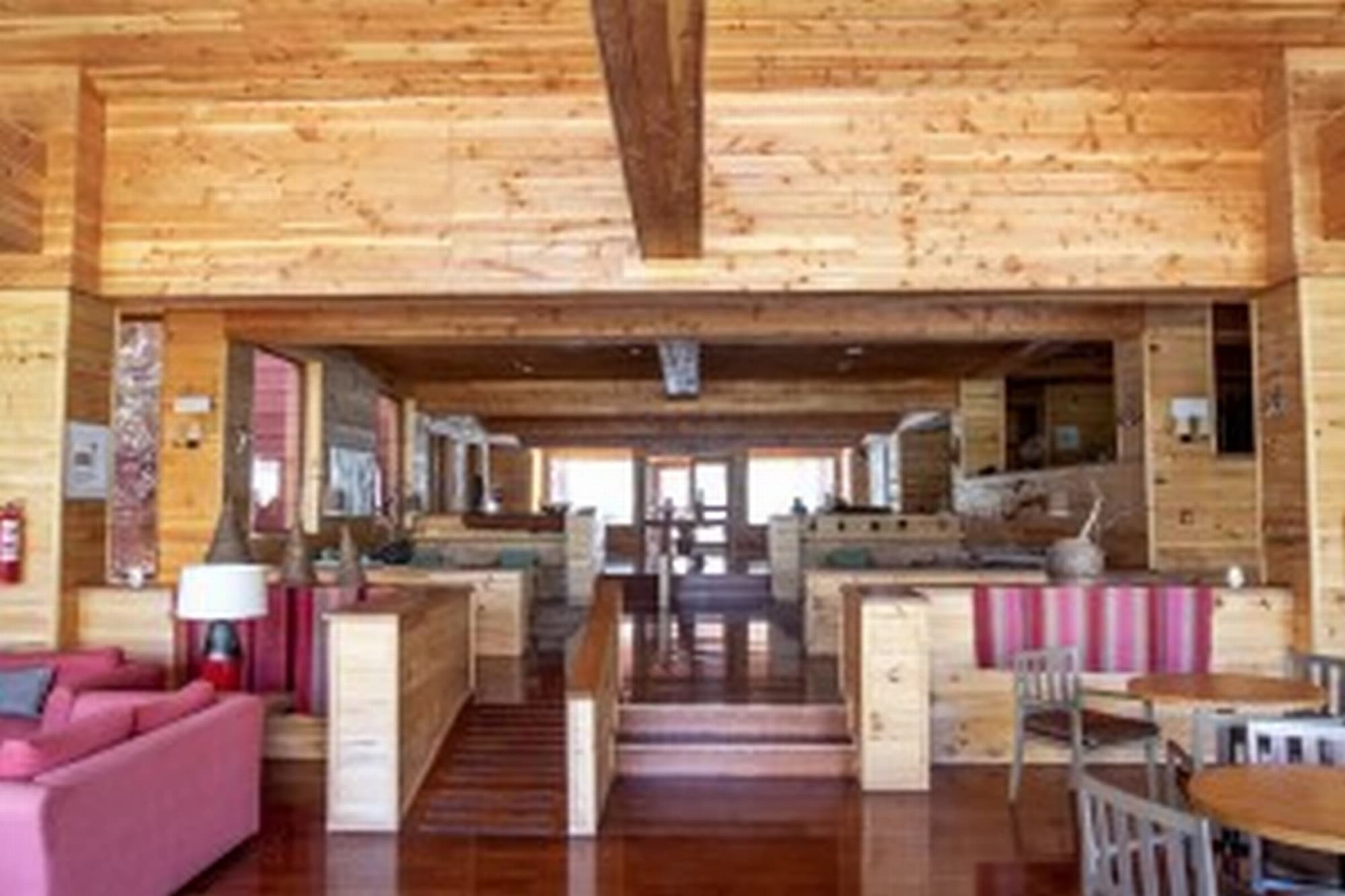 Noi Puma Lodge