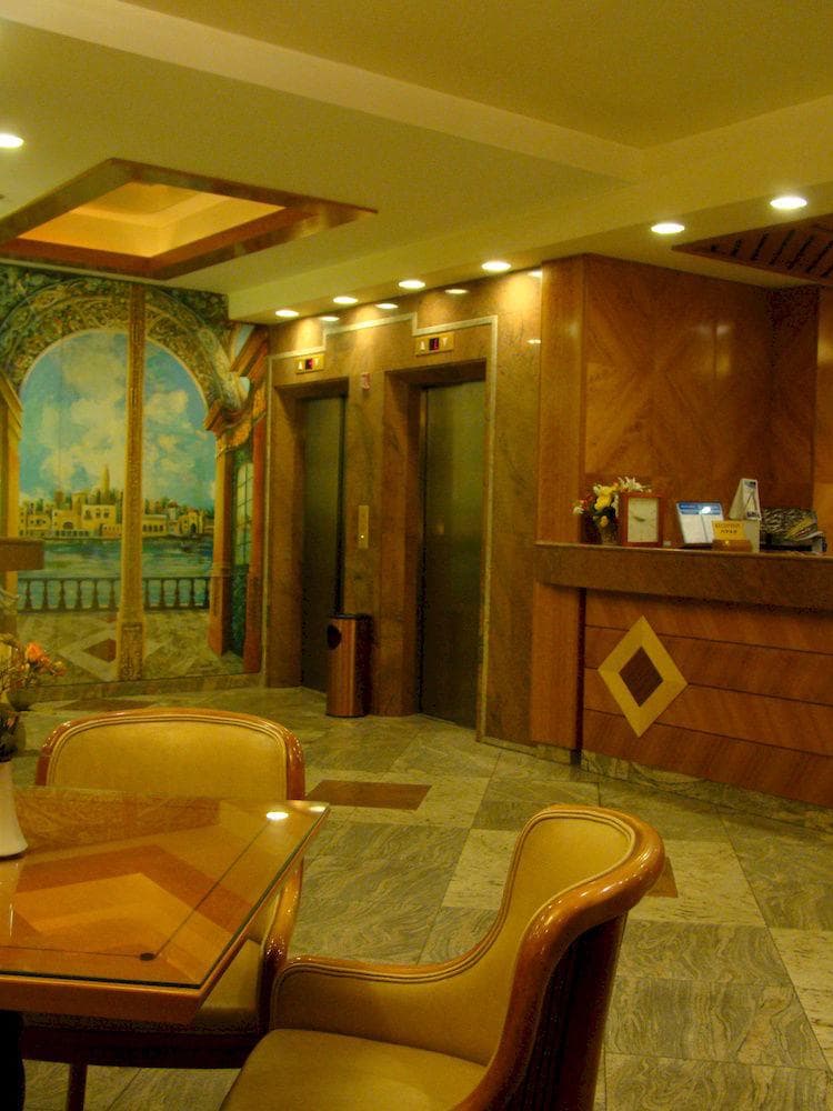 Abratel Suites