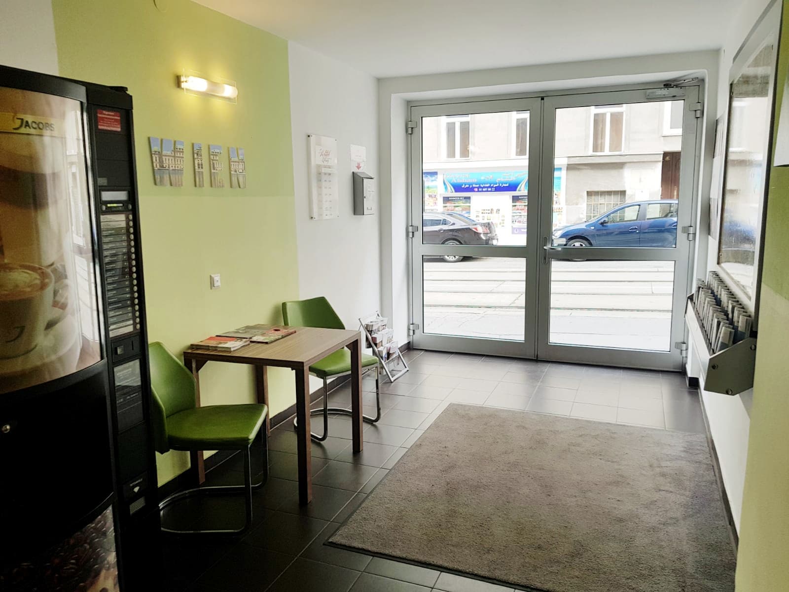 Royal Living Apartments, Lobby