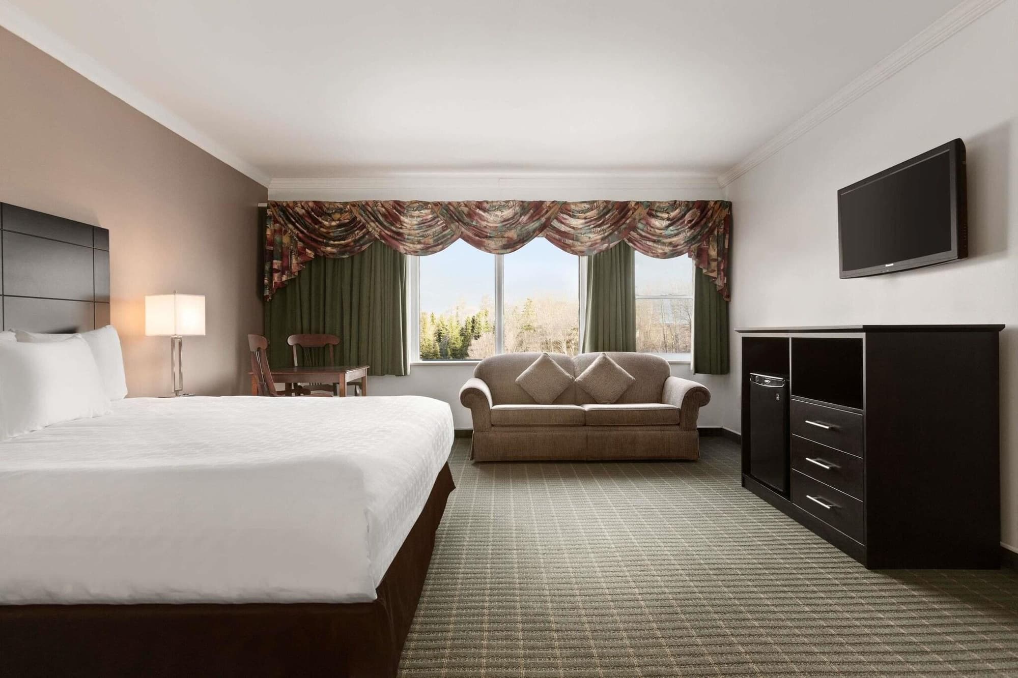 Travelodge By Wyndham Baie-Comeau
