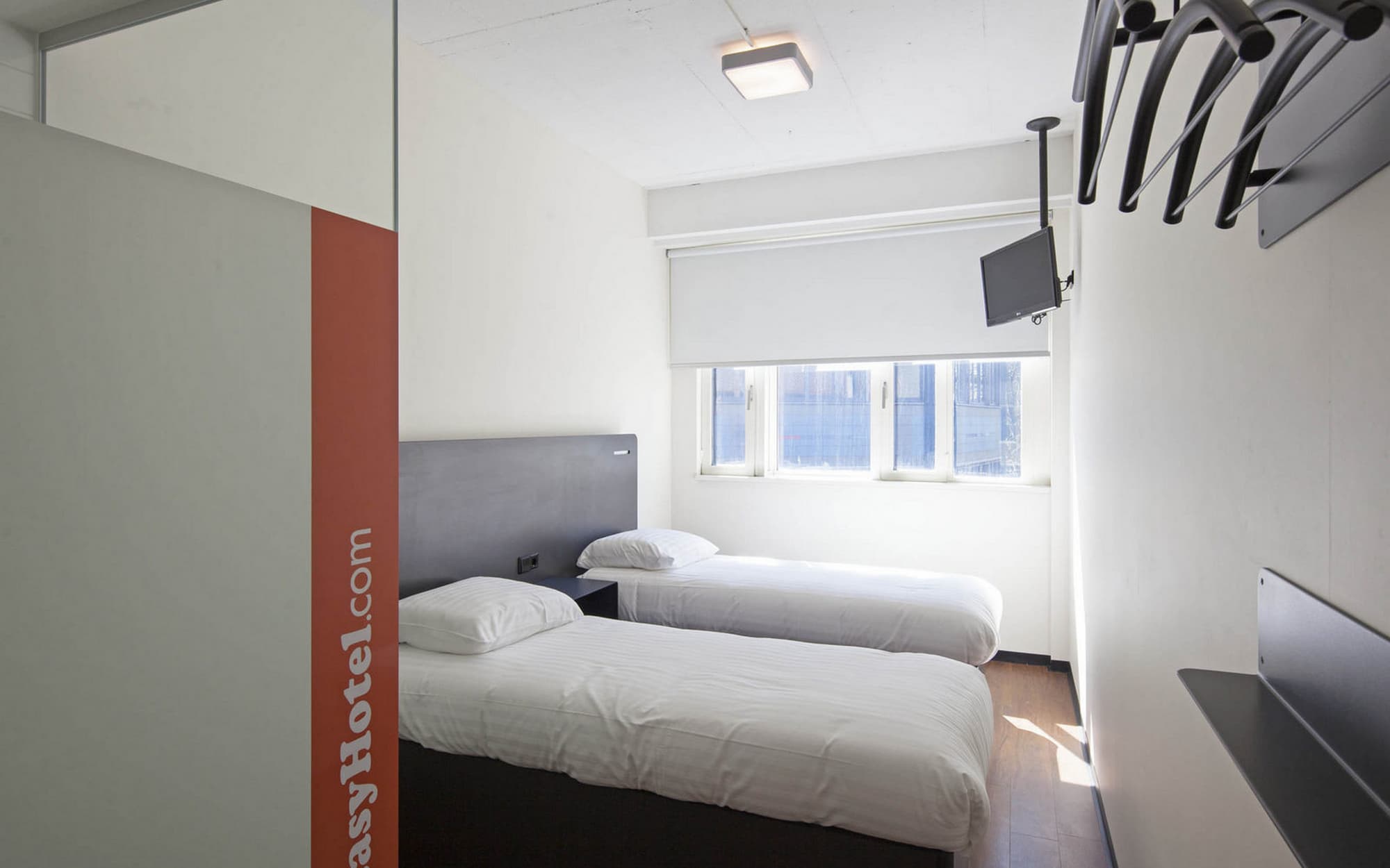 easyHotel The Hague City Centre