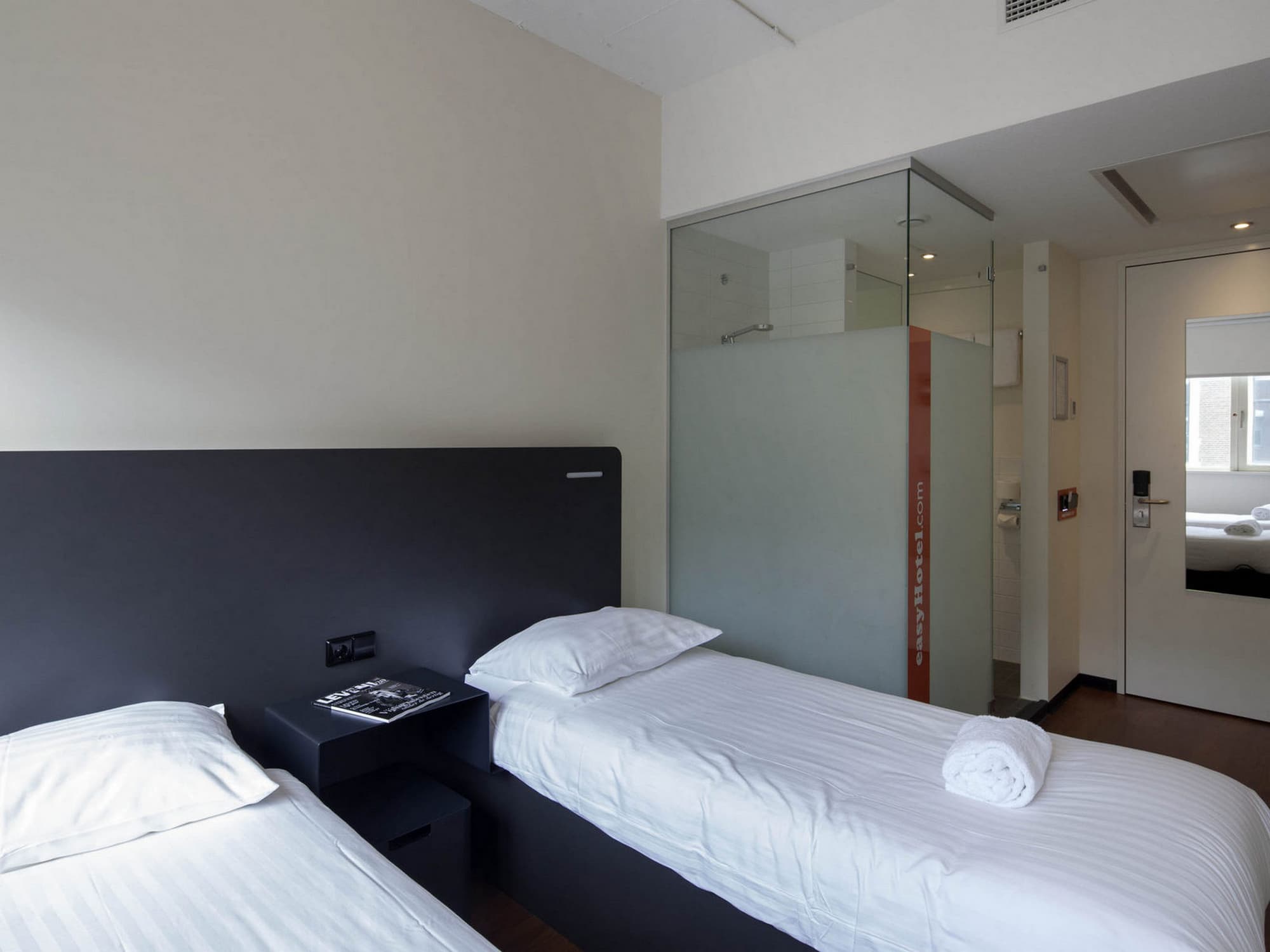 easyHotel The Hague City Centre