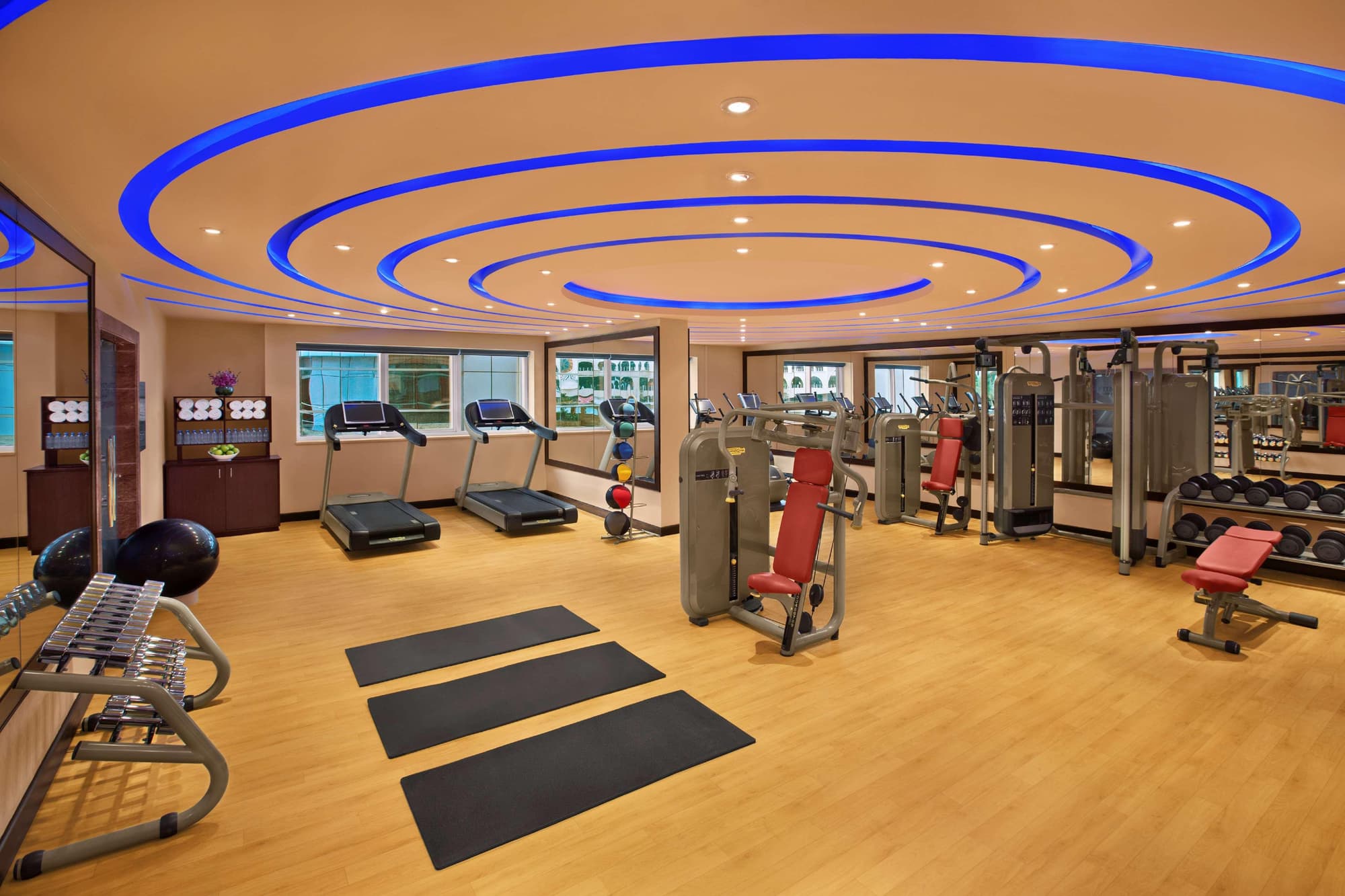 DoubleTree by Hilton Hotel & Residences Dubai Al B