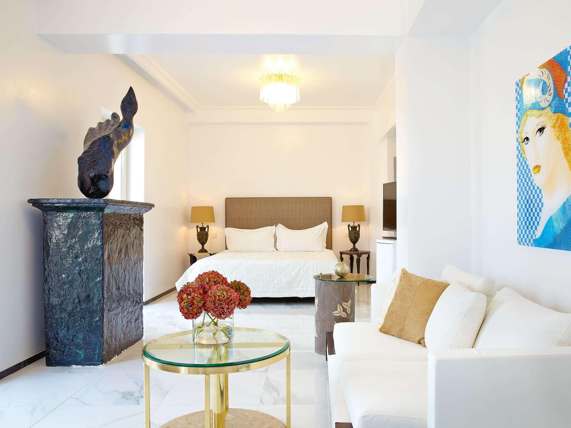 ATHENA, A Hotel to Live
