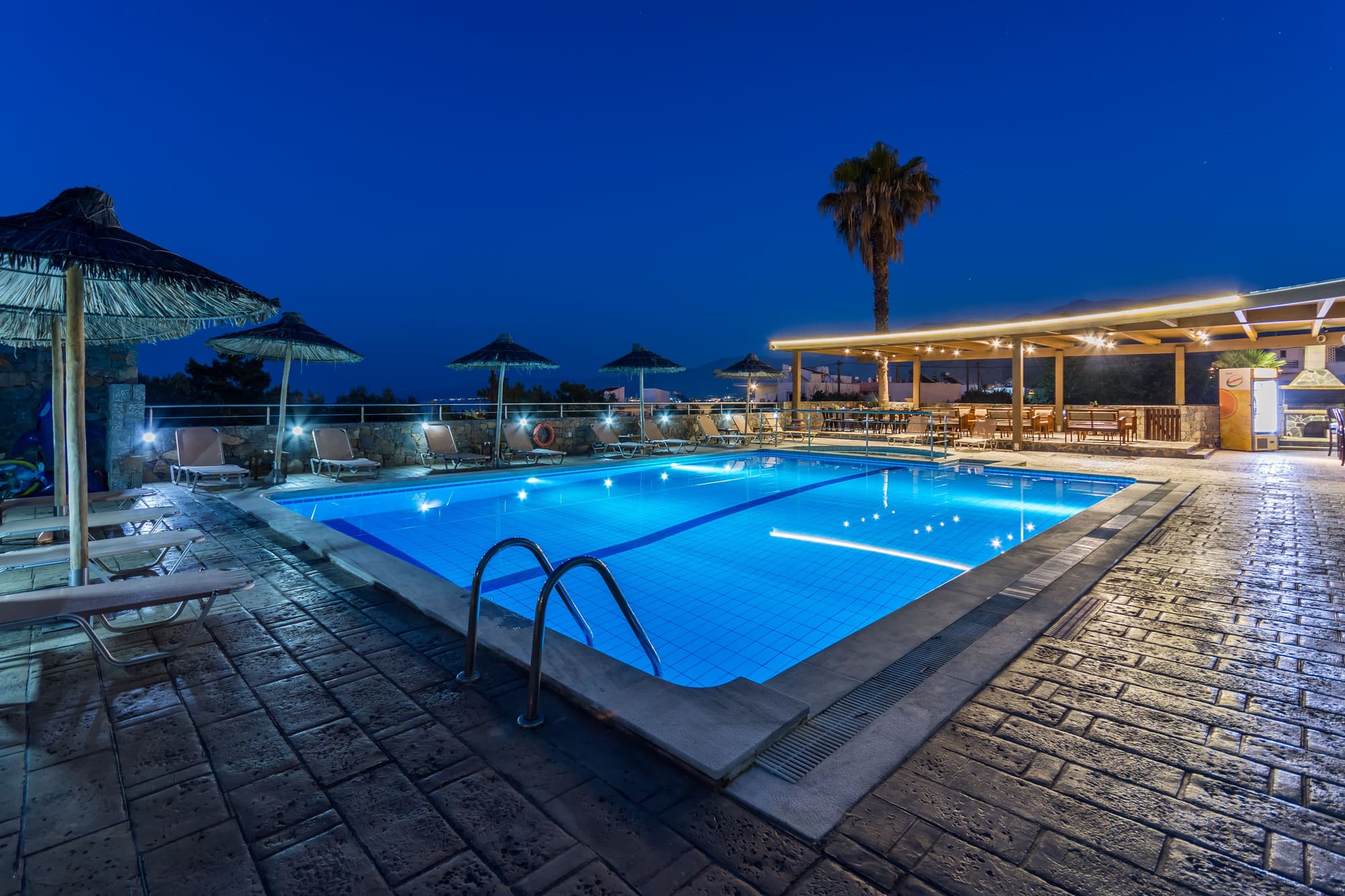 Dias Hotel & Apts