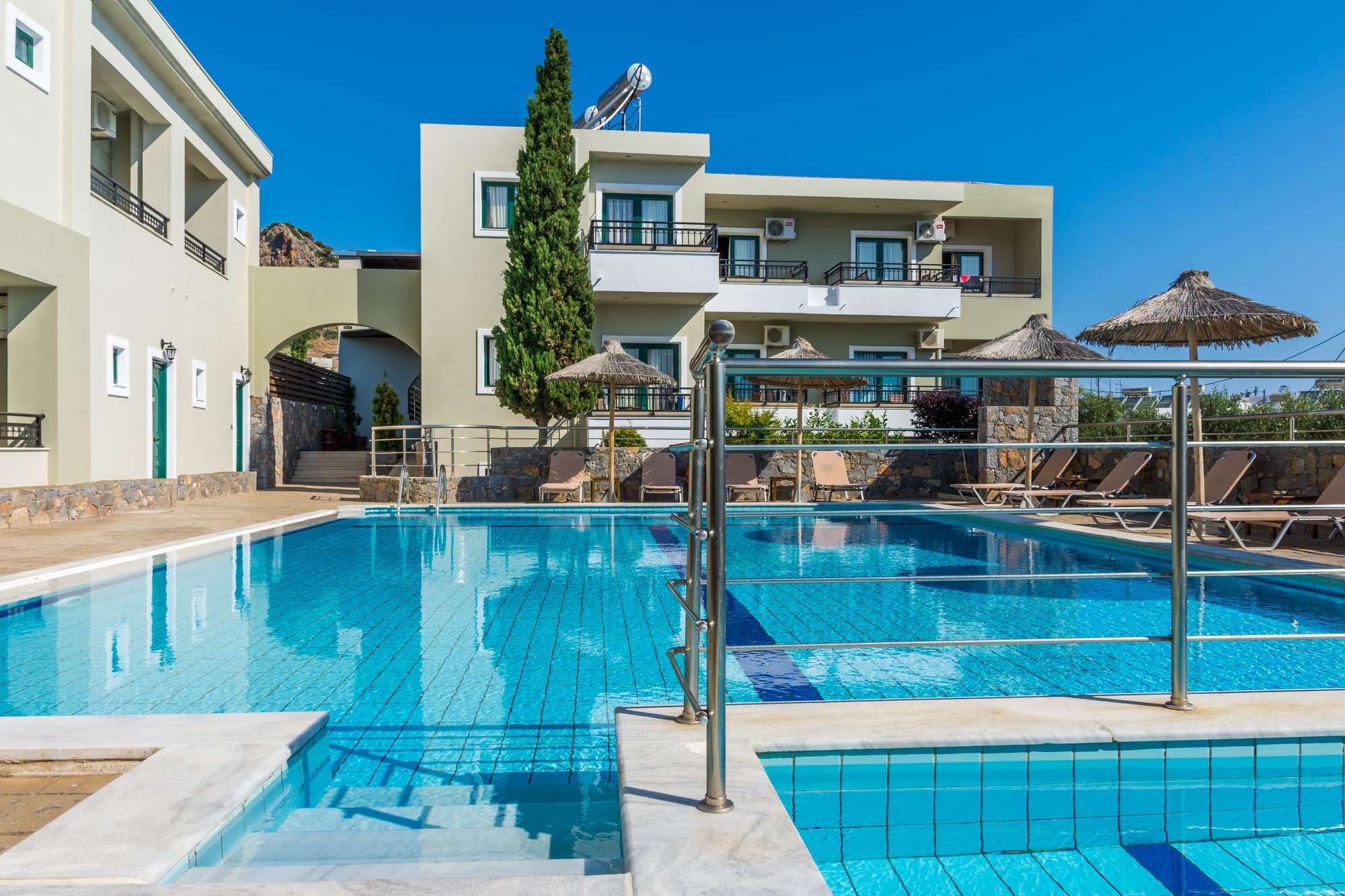 Dias Hotel & Apts