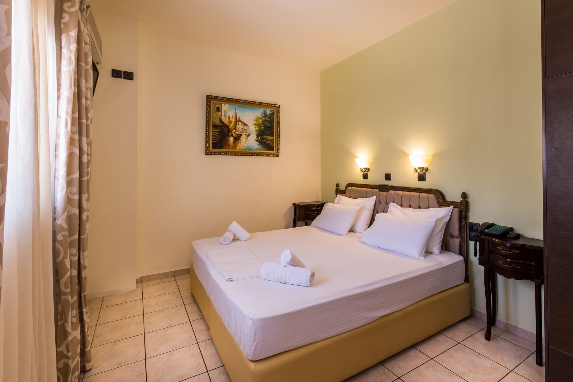 Dias Hotel & Apts