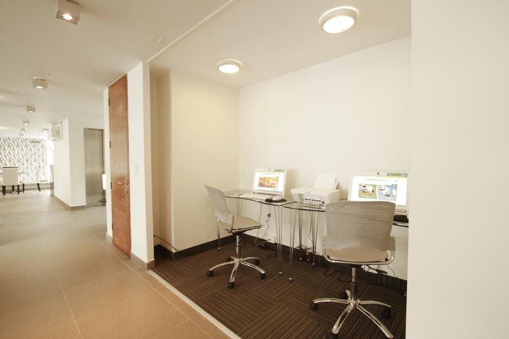 Hotel Terrado Lyon, Sports and Entertainment