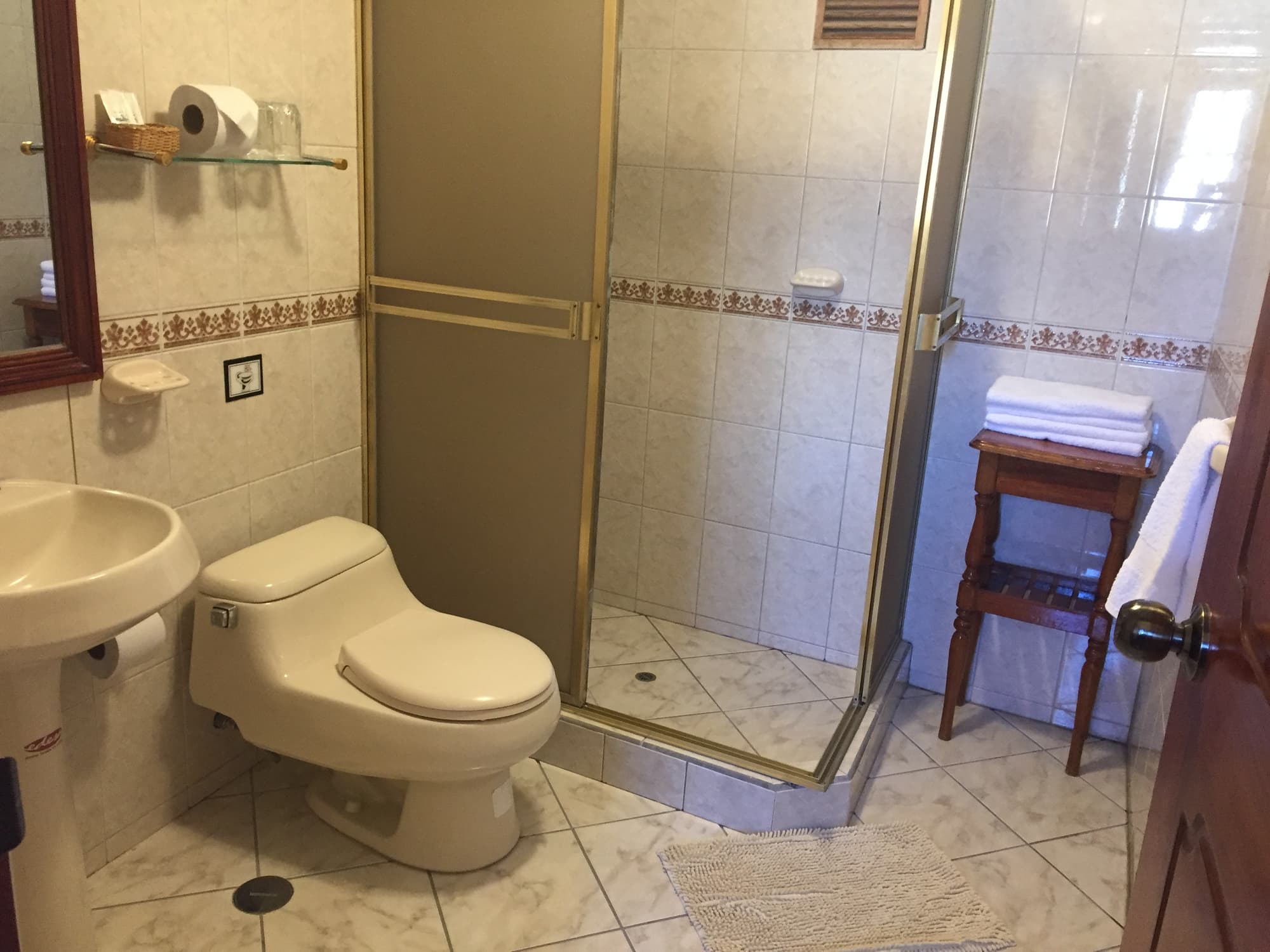 Midori Hotel