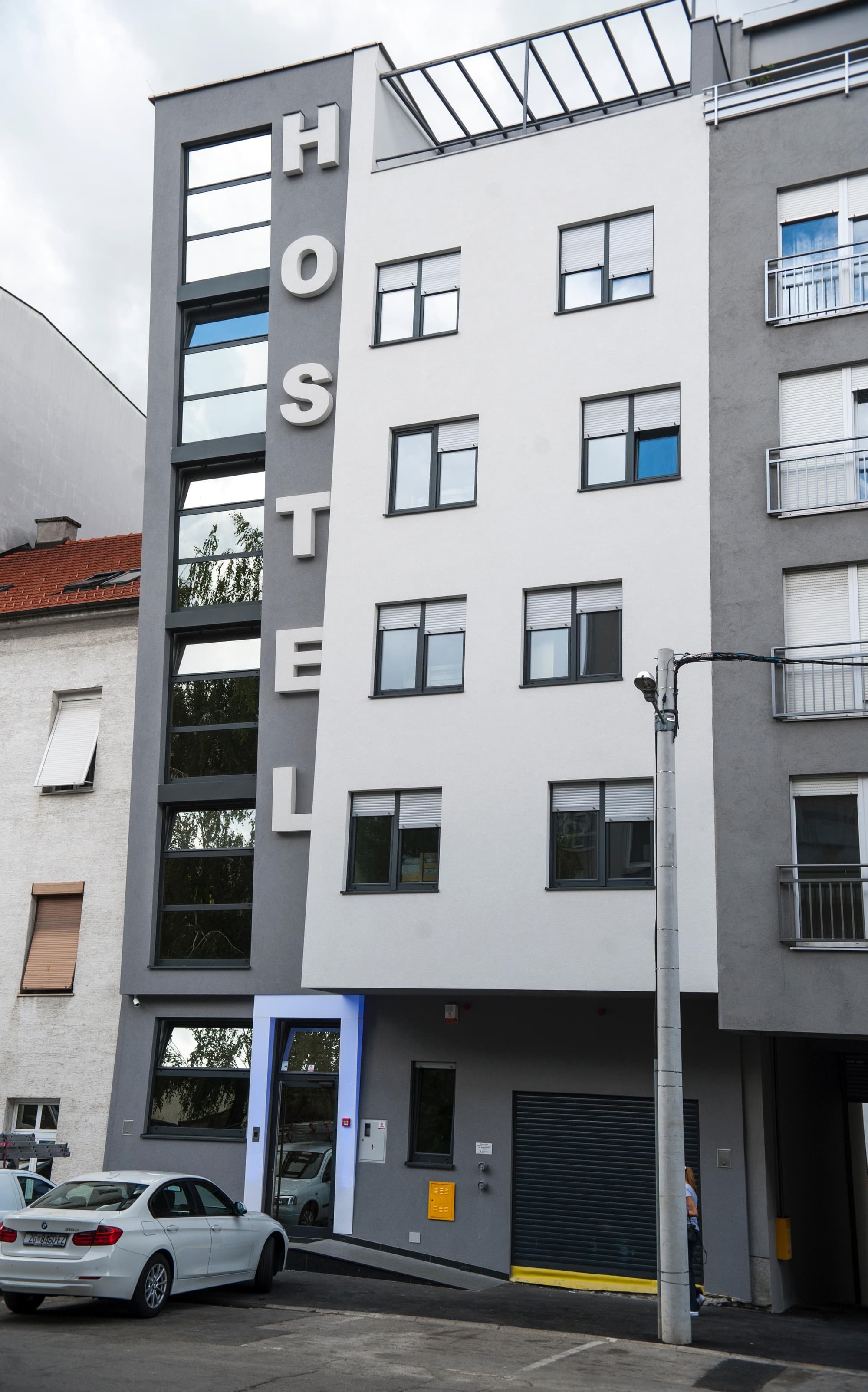 Hostel Moving
