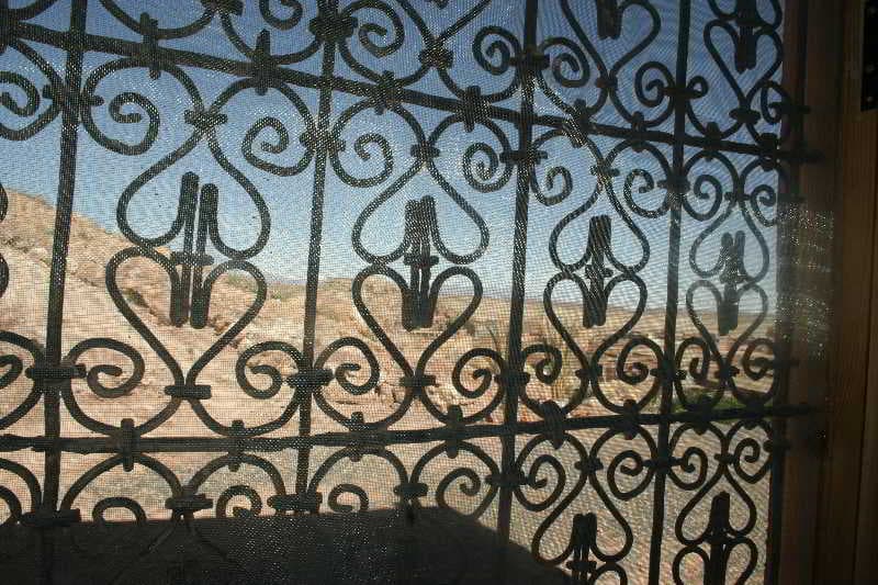 Paradise Of Silence, Room