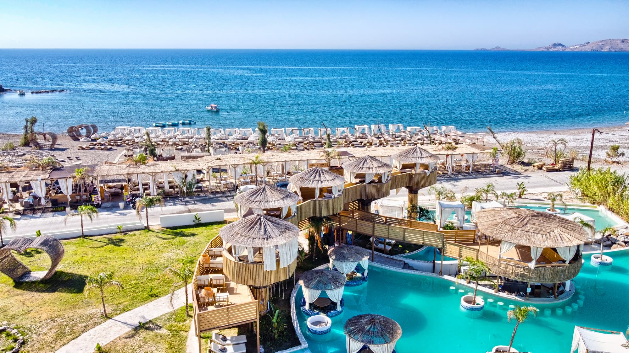 Alia suites & Alia beachfront suites and spa