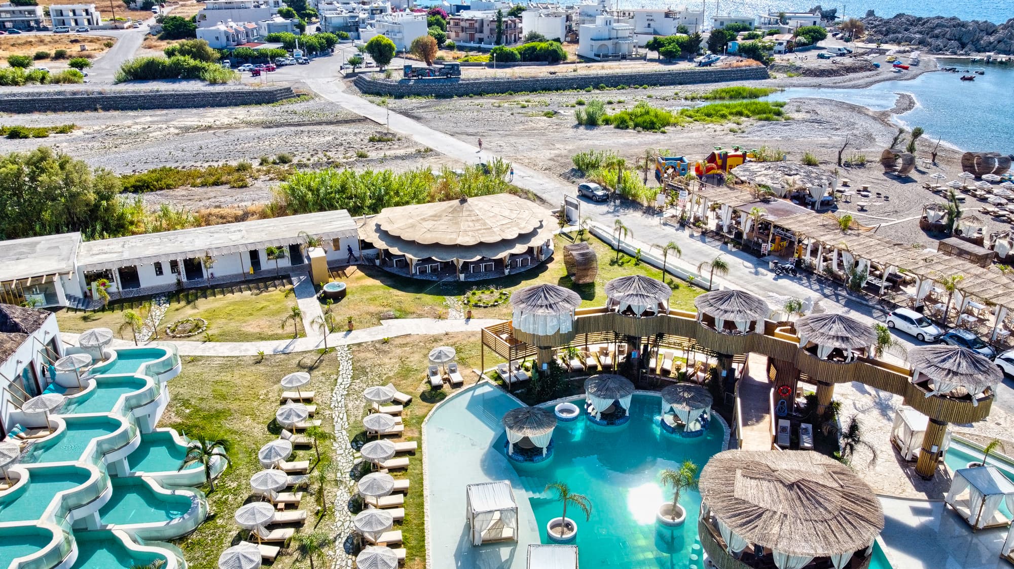 Alia suites & Alia beachfront suites and spa