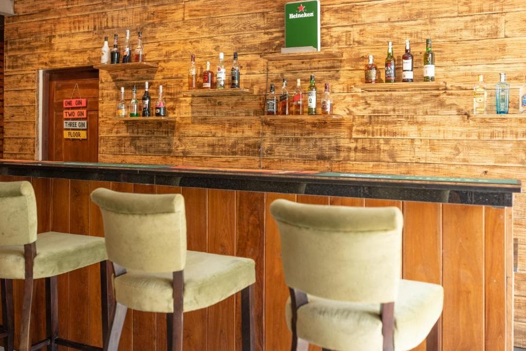 Oak Ray Regency Hotel