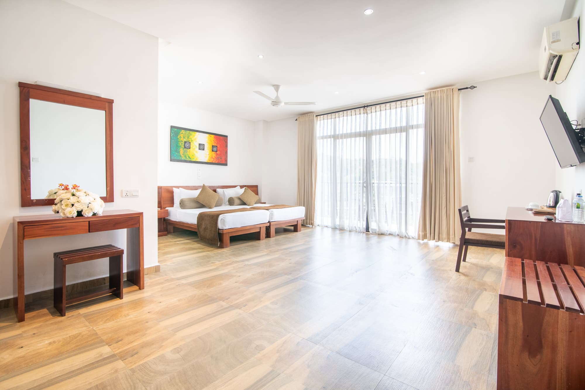 Oak Ray Regency Hotel