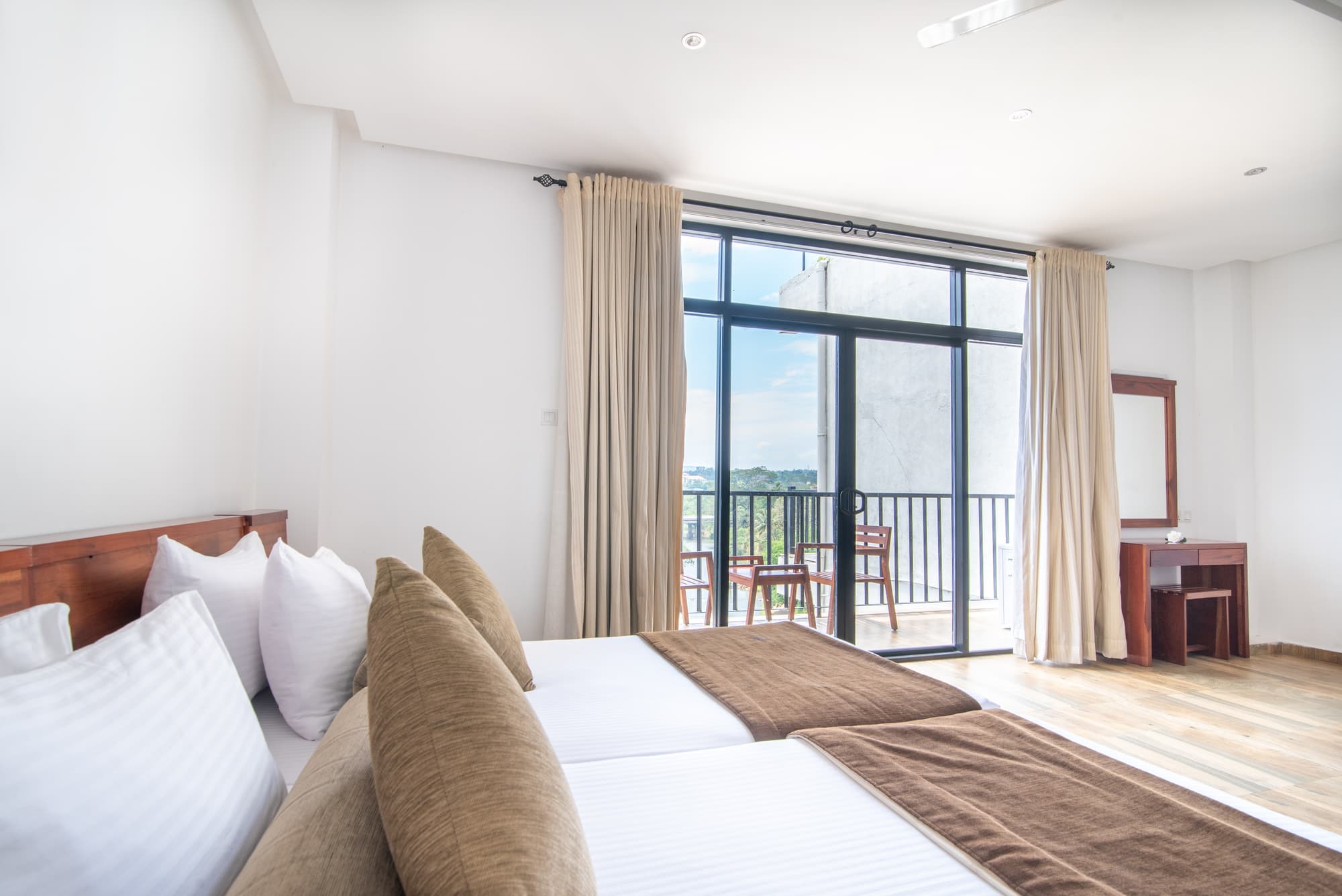 Oak Ray Regency Hotel