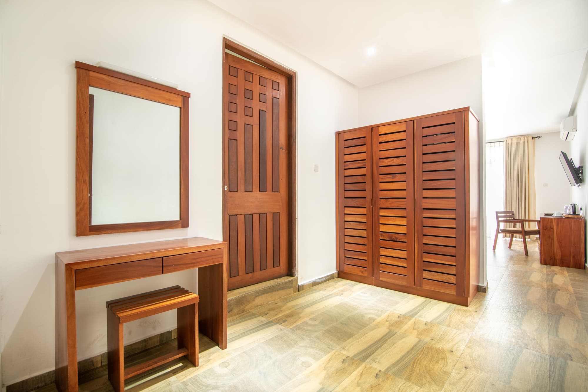 Oak Ray Regency Hotel