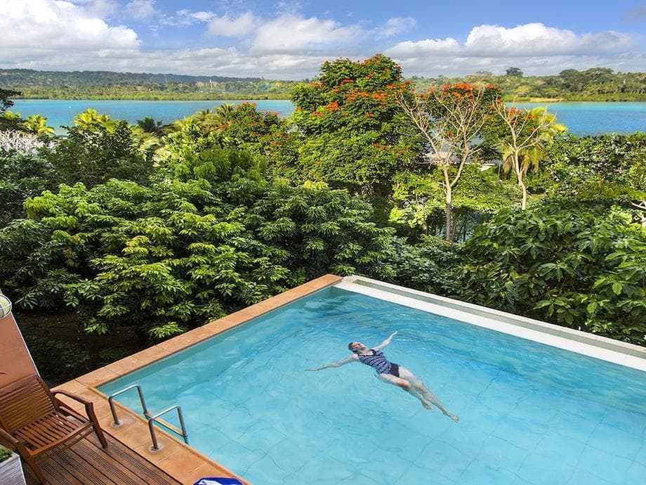 Poppys on the Lagoon, General view