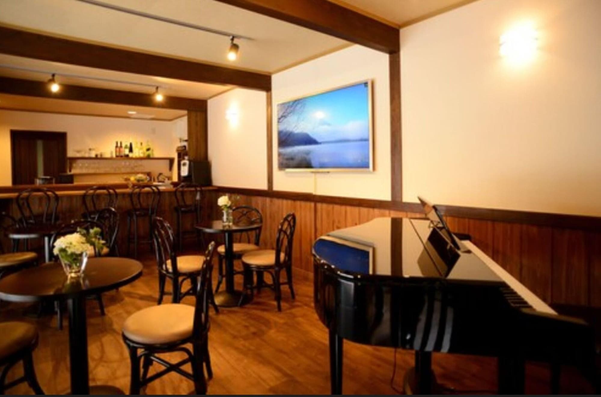 Kawaguchiko Country Cottage Ban, Bar