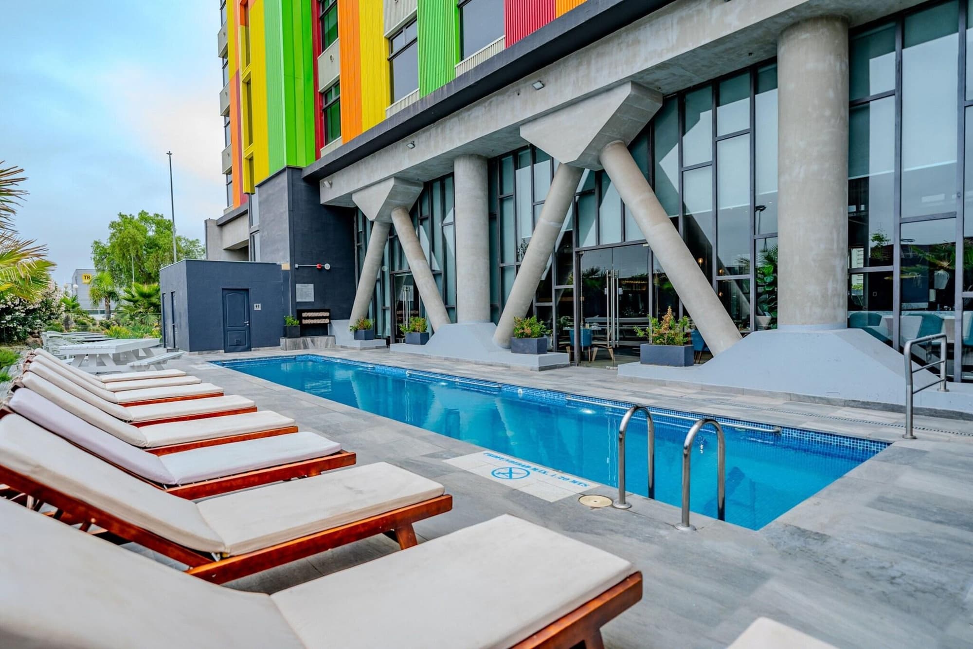 Courtyard by Marriott Santiago Airport