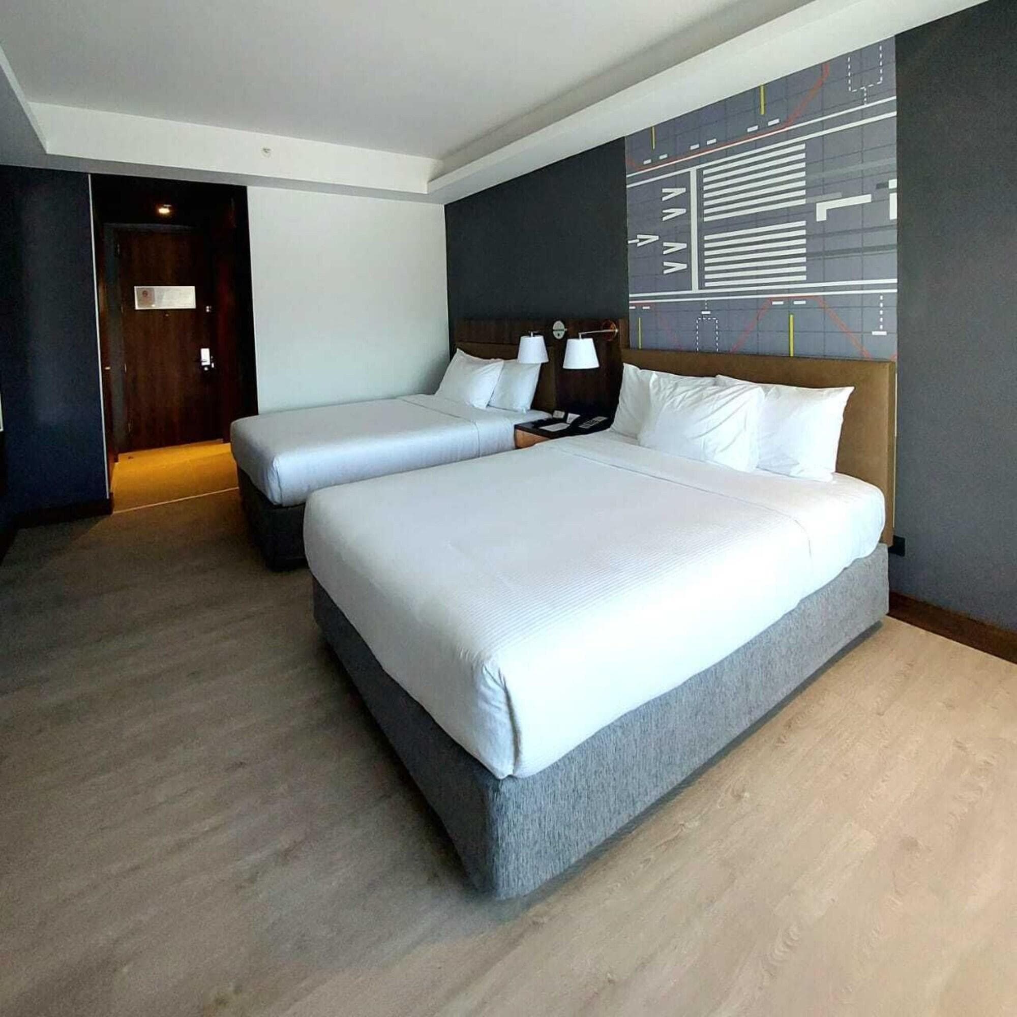 Courtyard by Marriott Santiago Airport