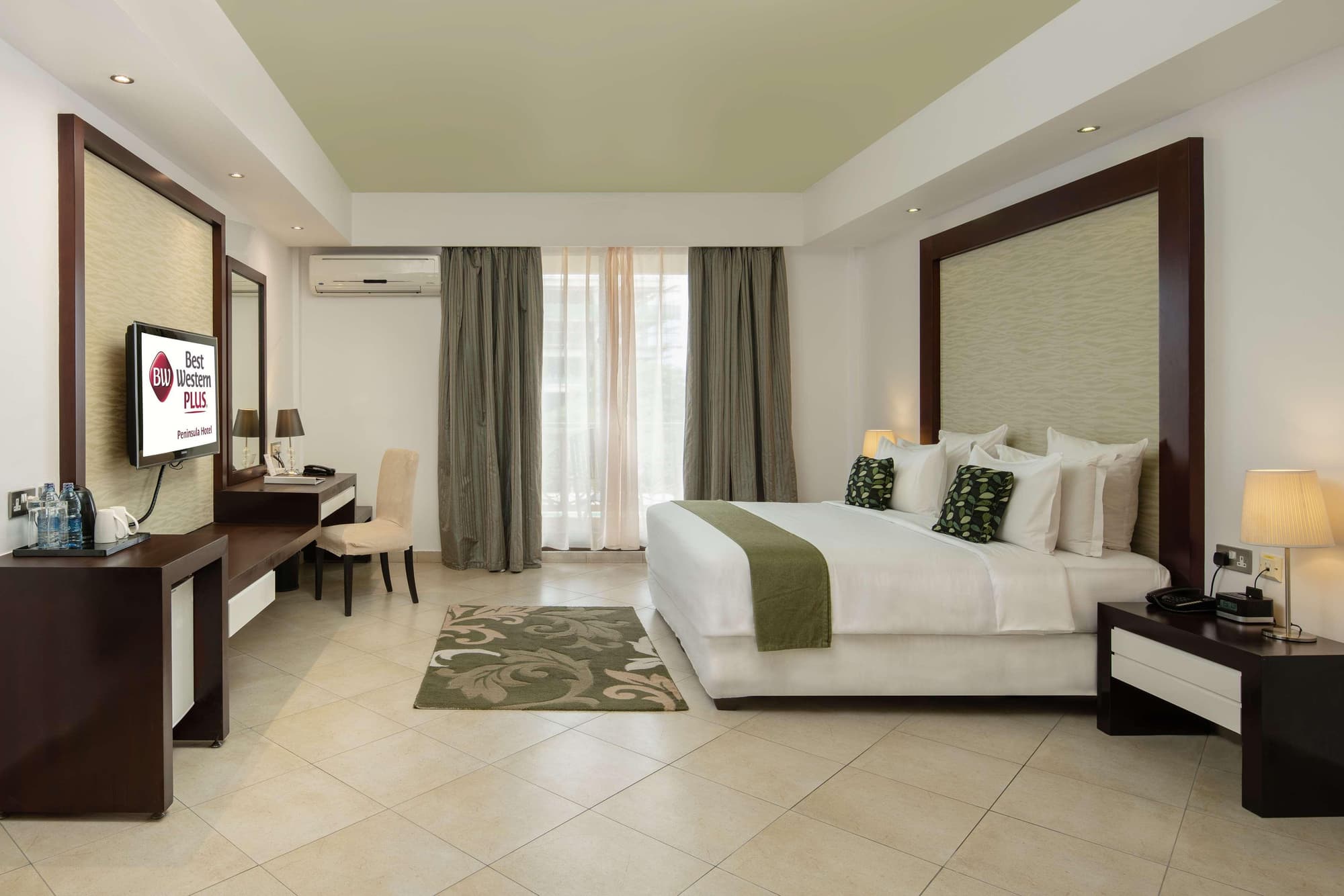Best Western Plus Peninsula Hotel