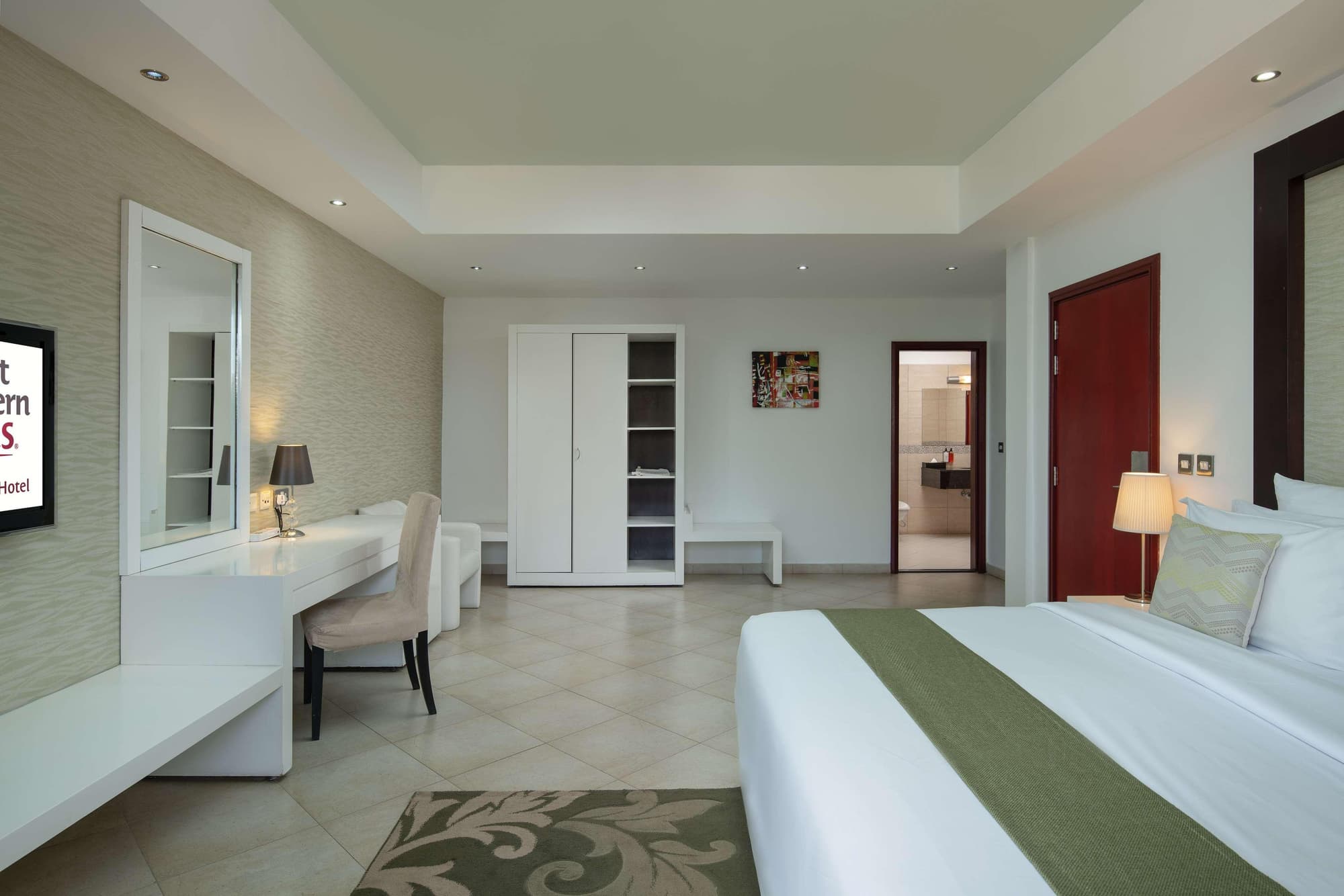 Best Western Plus Peninsula Hotel