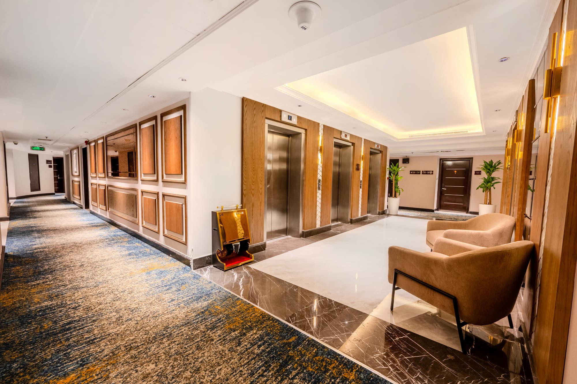 Frontel Al Harithia EX Majlis Grand, Lobby