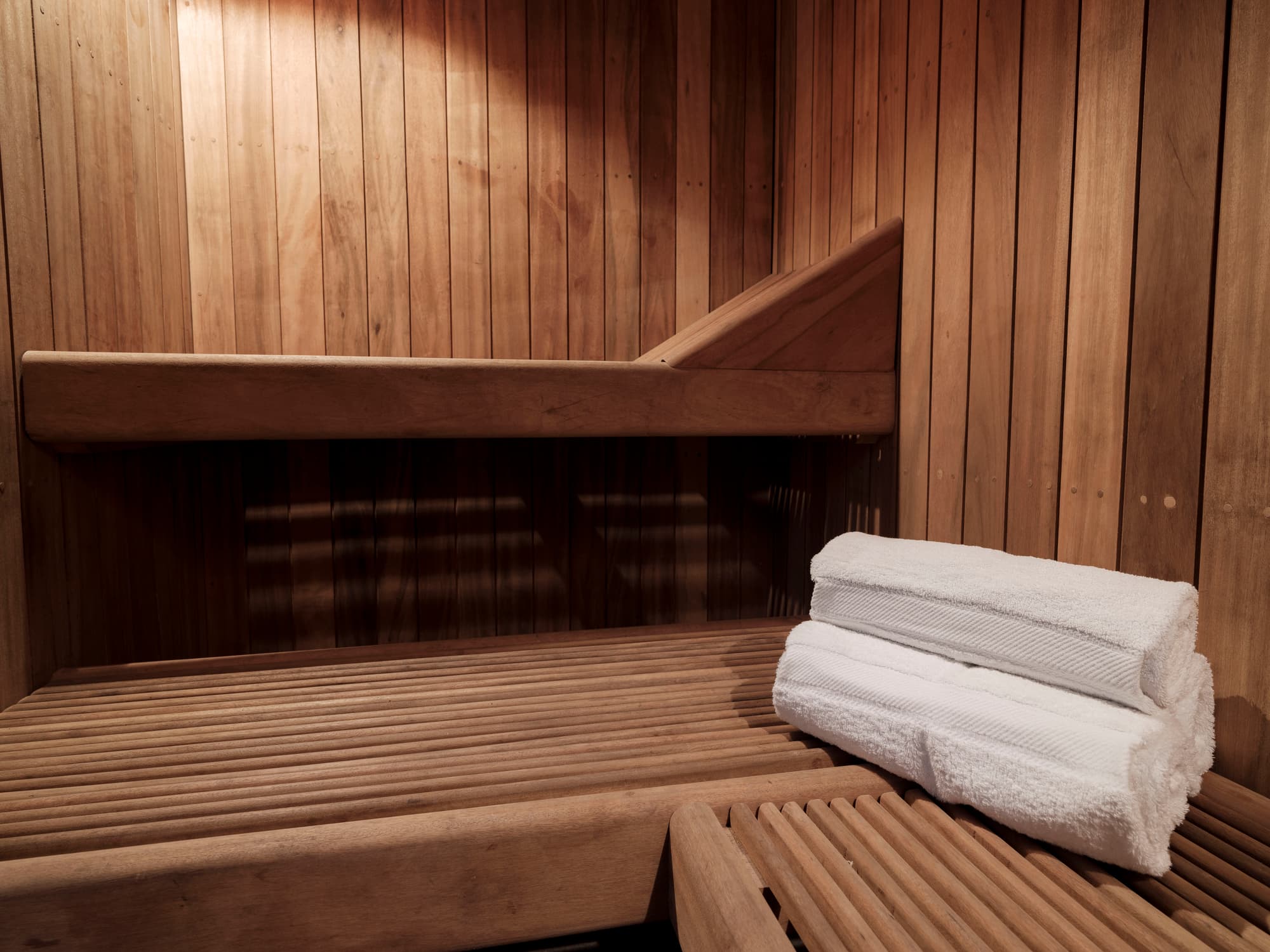 Qorianka Hotel, Sports and Entertainment