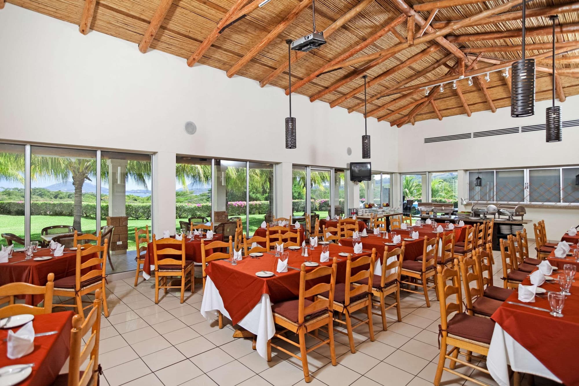 Comfort Inn Real La Union