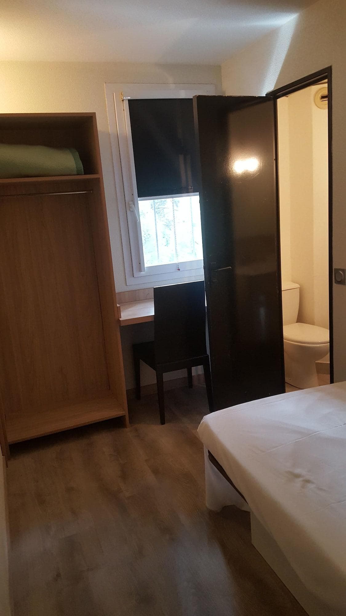BRIT HOTEL TOULON - Parc Azur