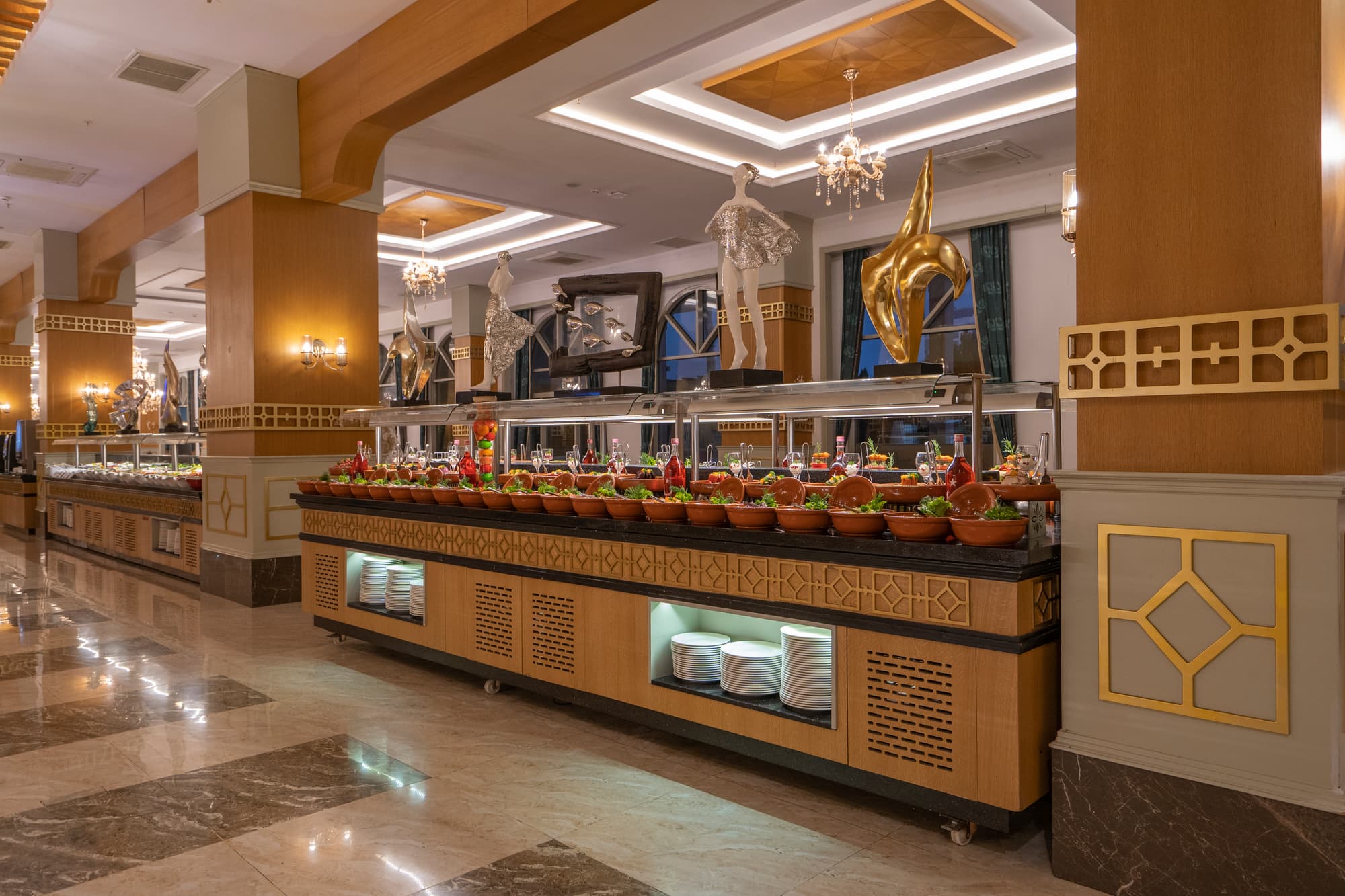 Jadore Deluxe Hotel & Spa, Restaurant