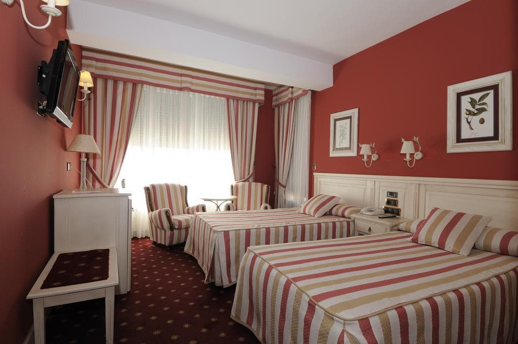 Hotel Leonor Miron