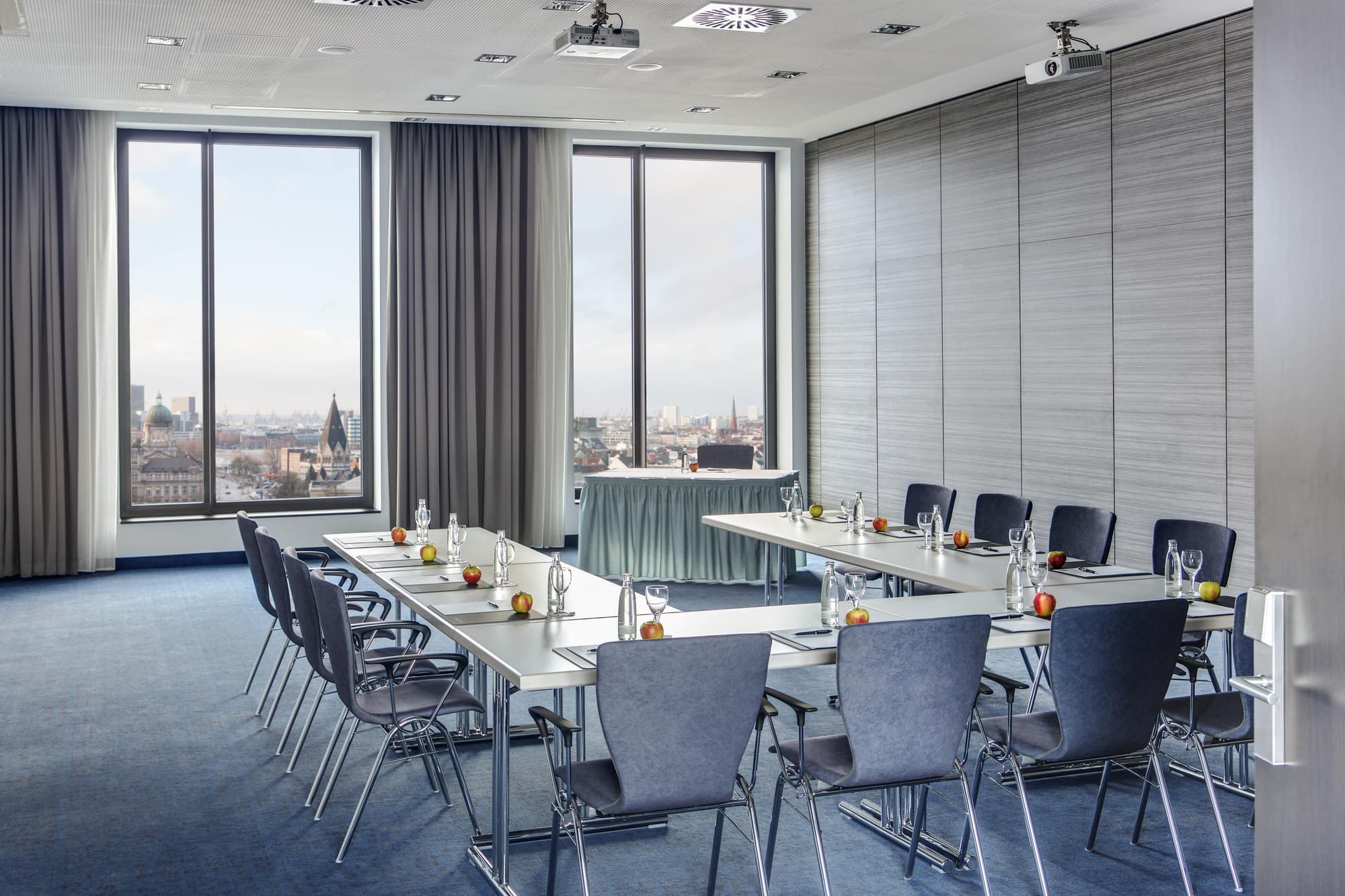 IntercityHotel Hamburg Dammtor