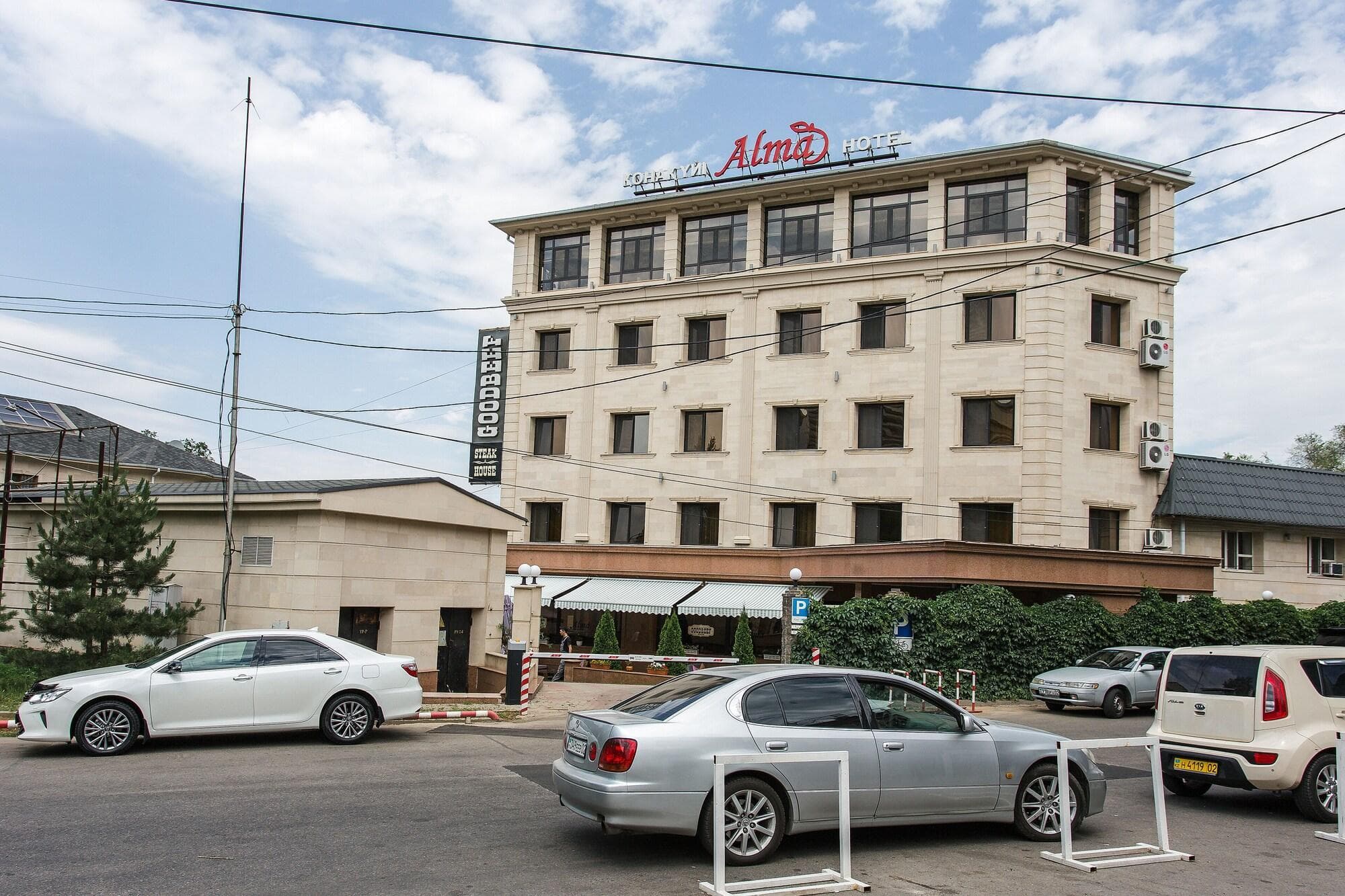 Alma Hotel