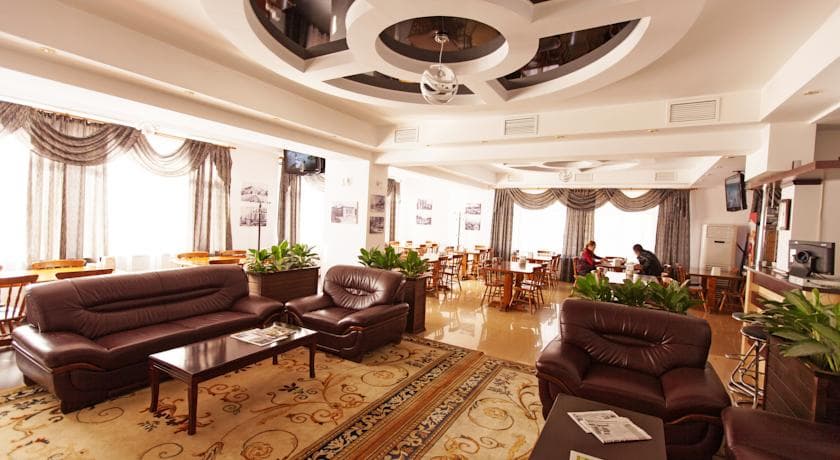 Alma Hotel