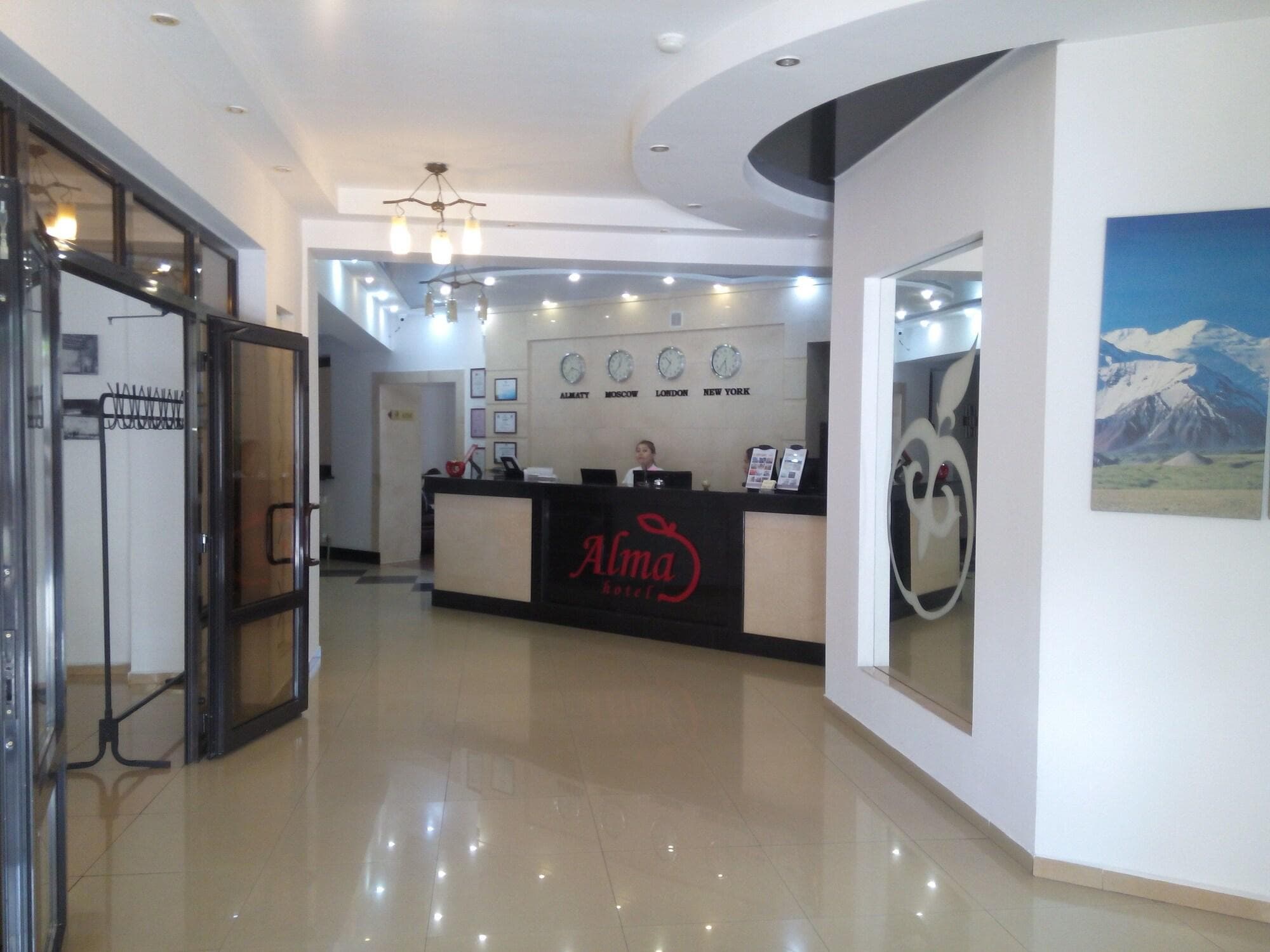Alma Hotel