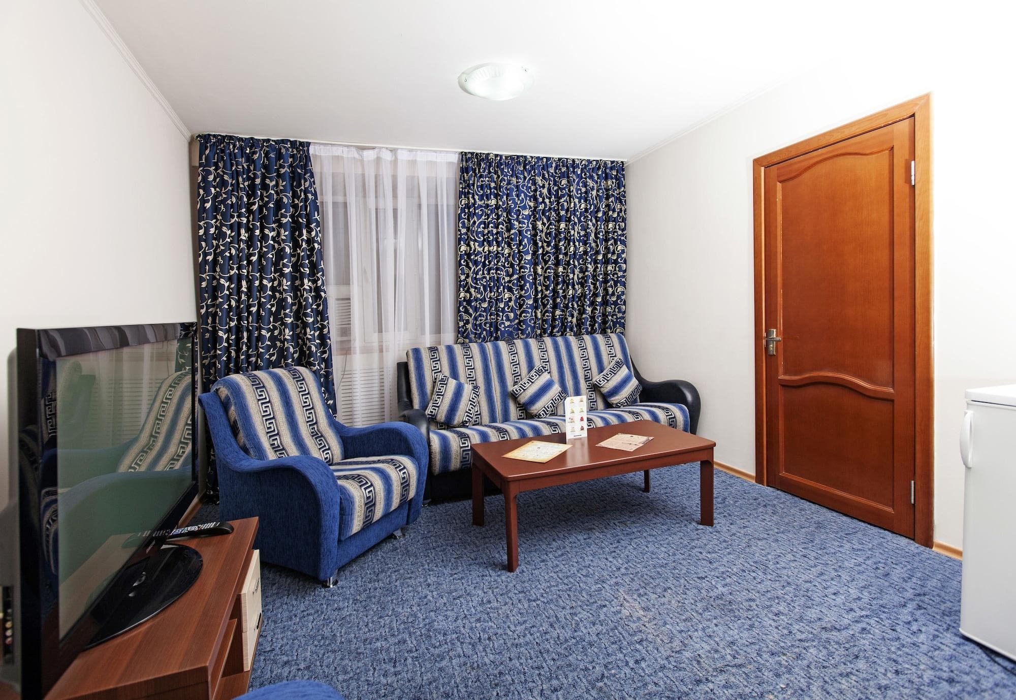 Alma Hotel