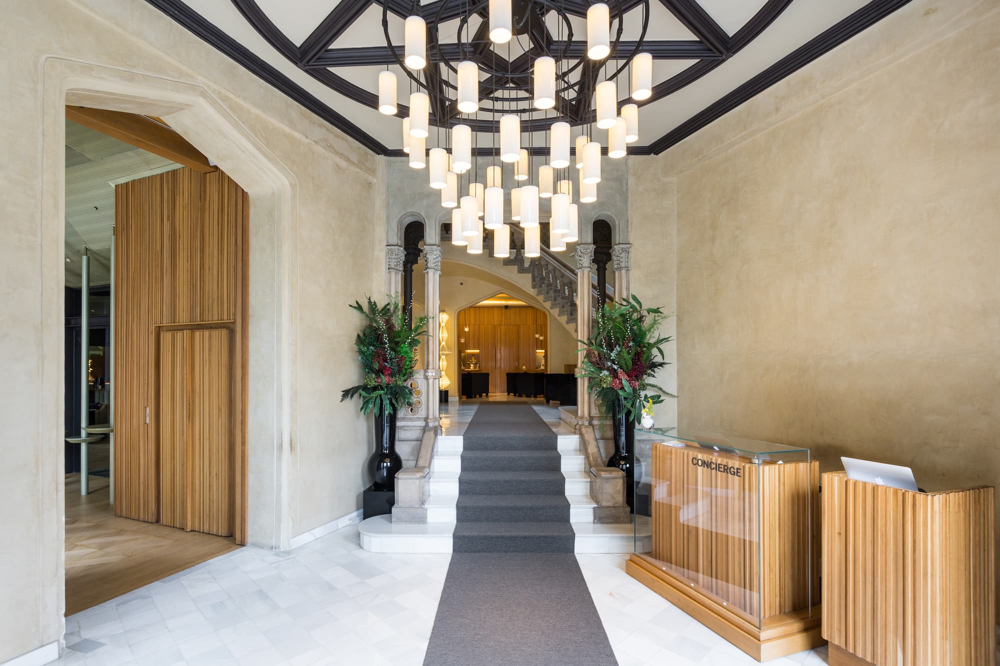 Monument Hotel