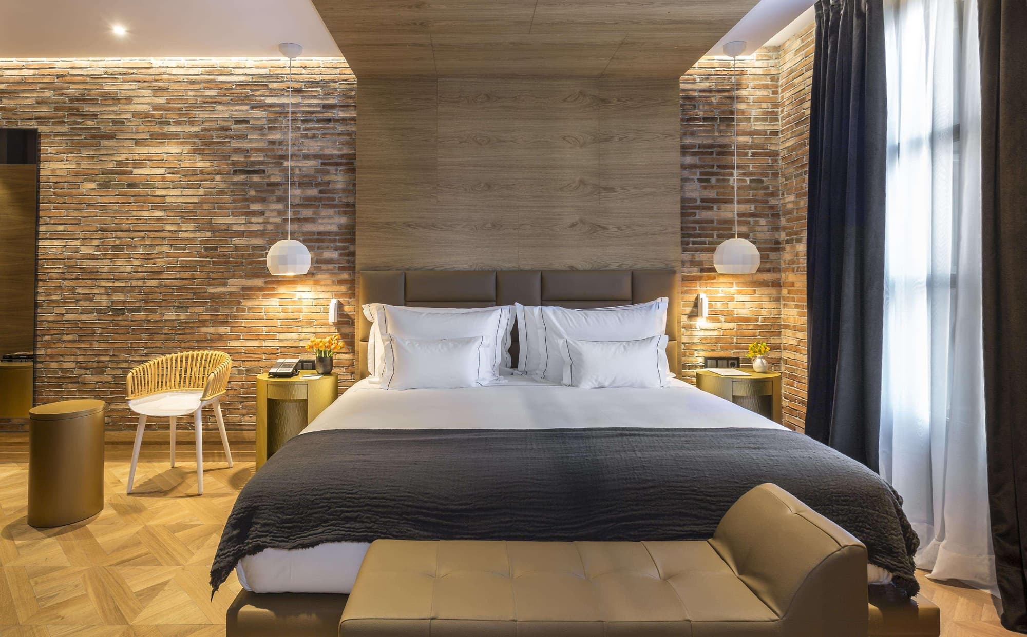 Monument Hotel