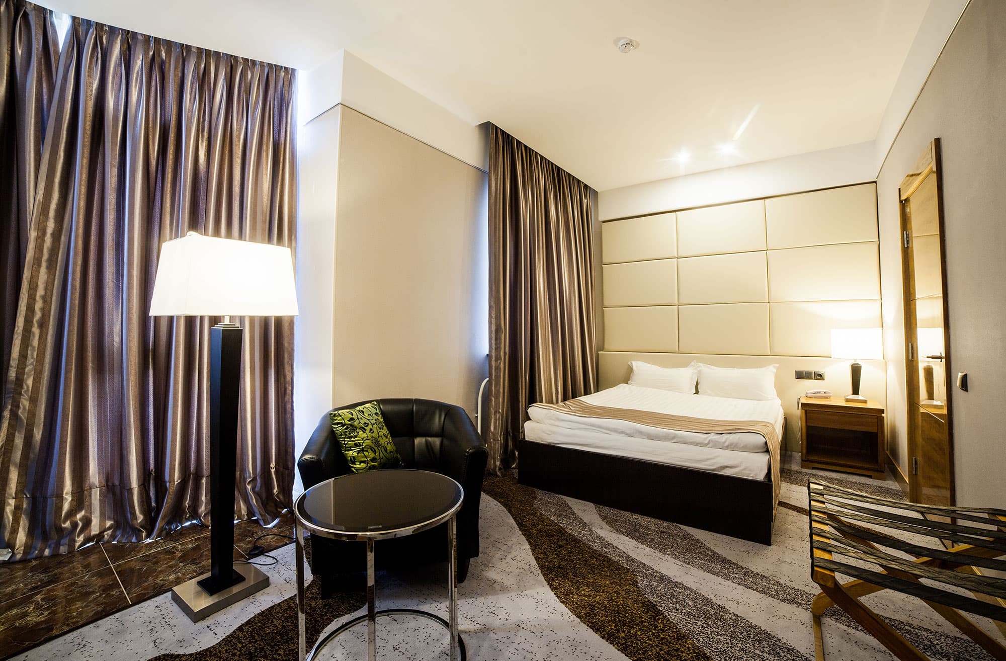 Absolute Hotel